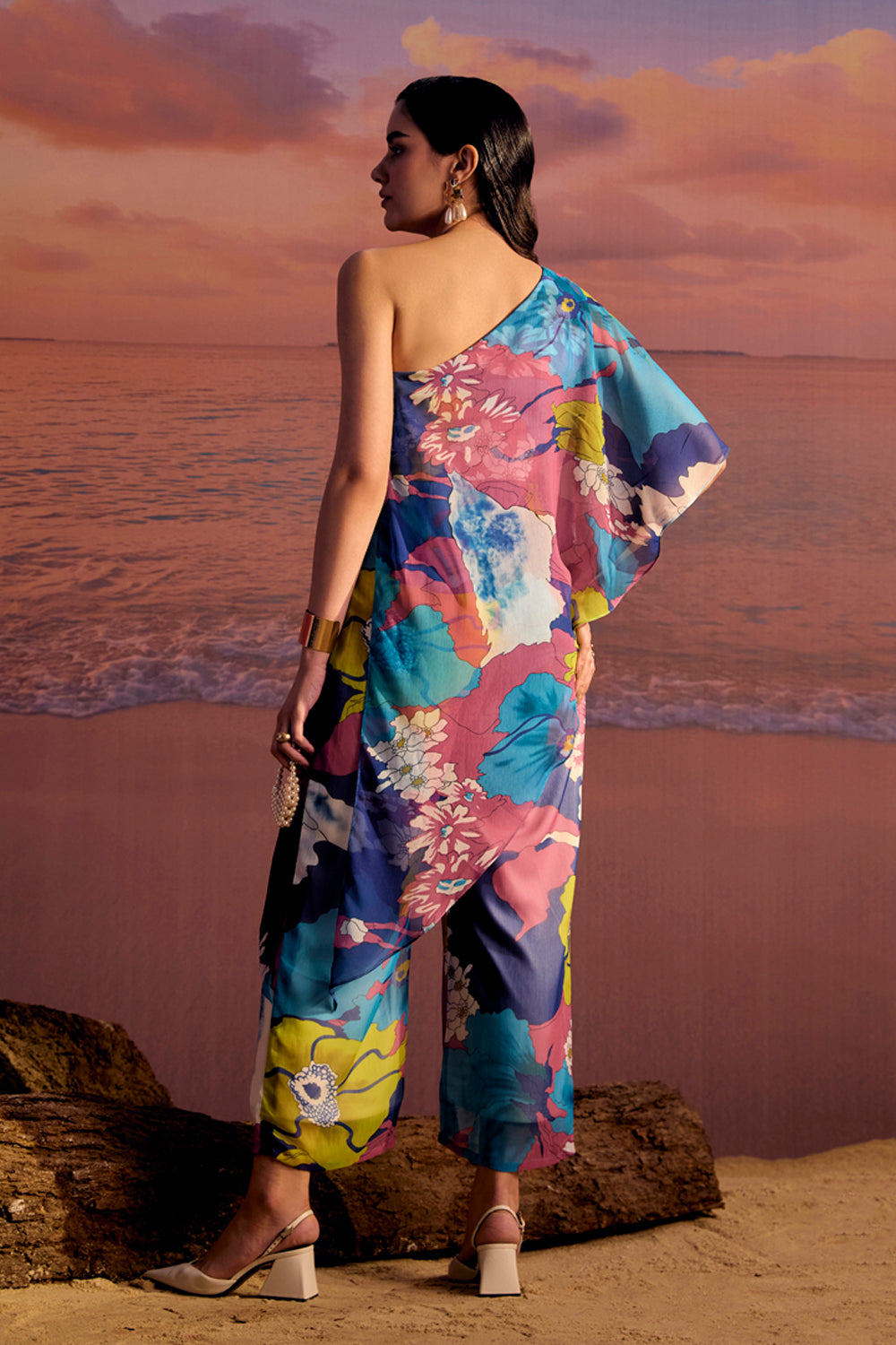 BOHO-CHIC - Jumpsuits - Dresses & Jumpsuits - One Shoulder Printed Jumpsuit - Printed - This unique one-shoulder jumpsuit in a striking print ensures a head-turning statement that is wholly your own.